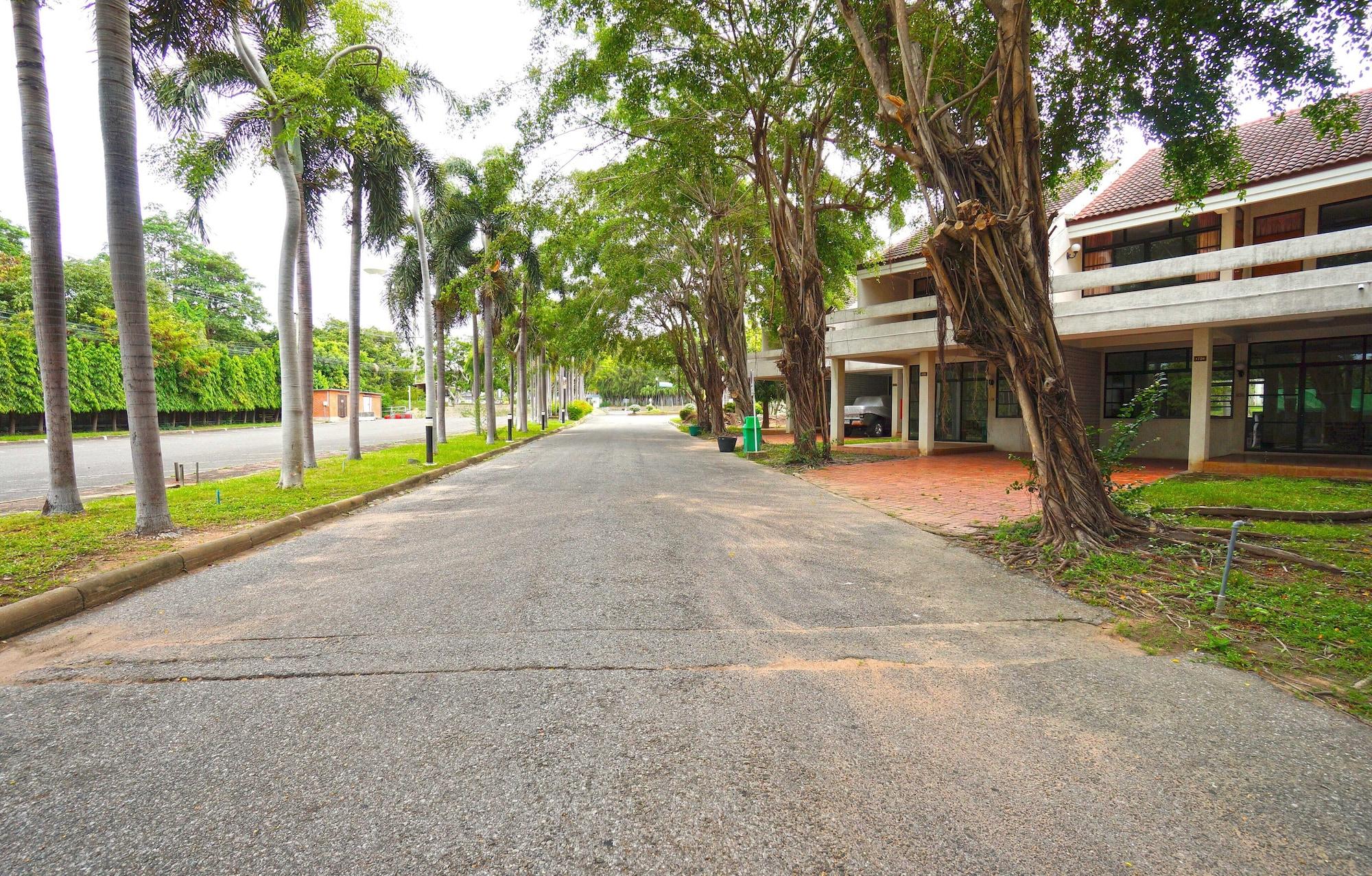 Pattaya Park Beach Resort Exterior photo