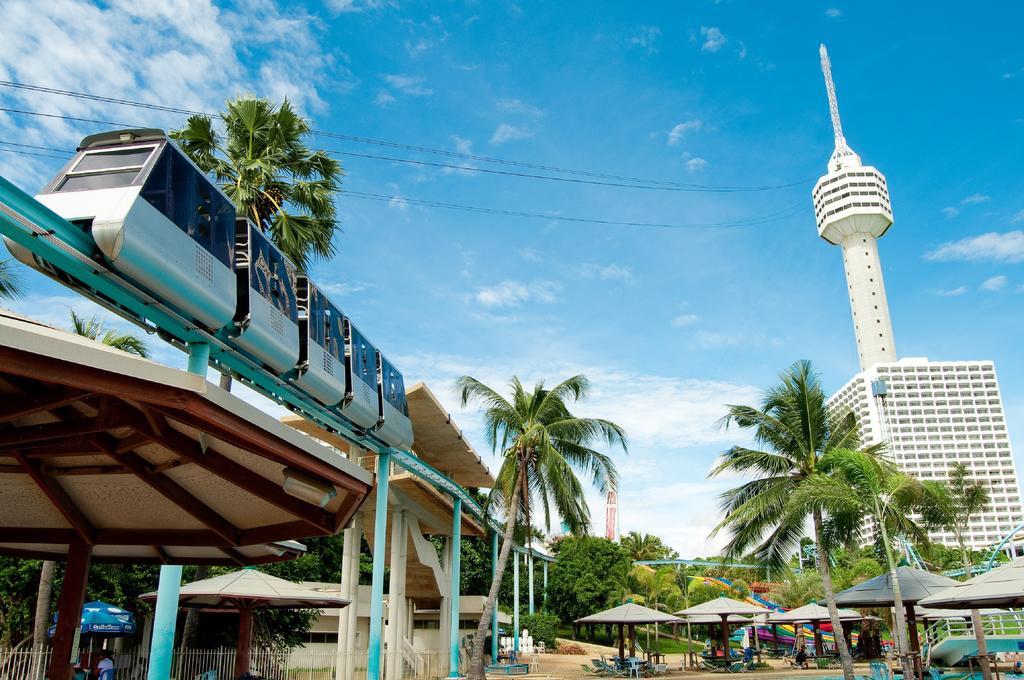 Pattaya Park Beach Resort Exterior photo